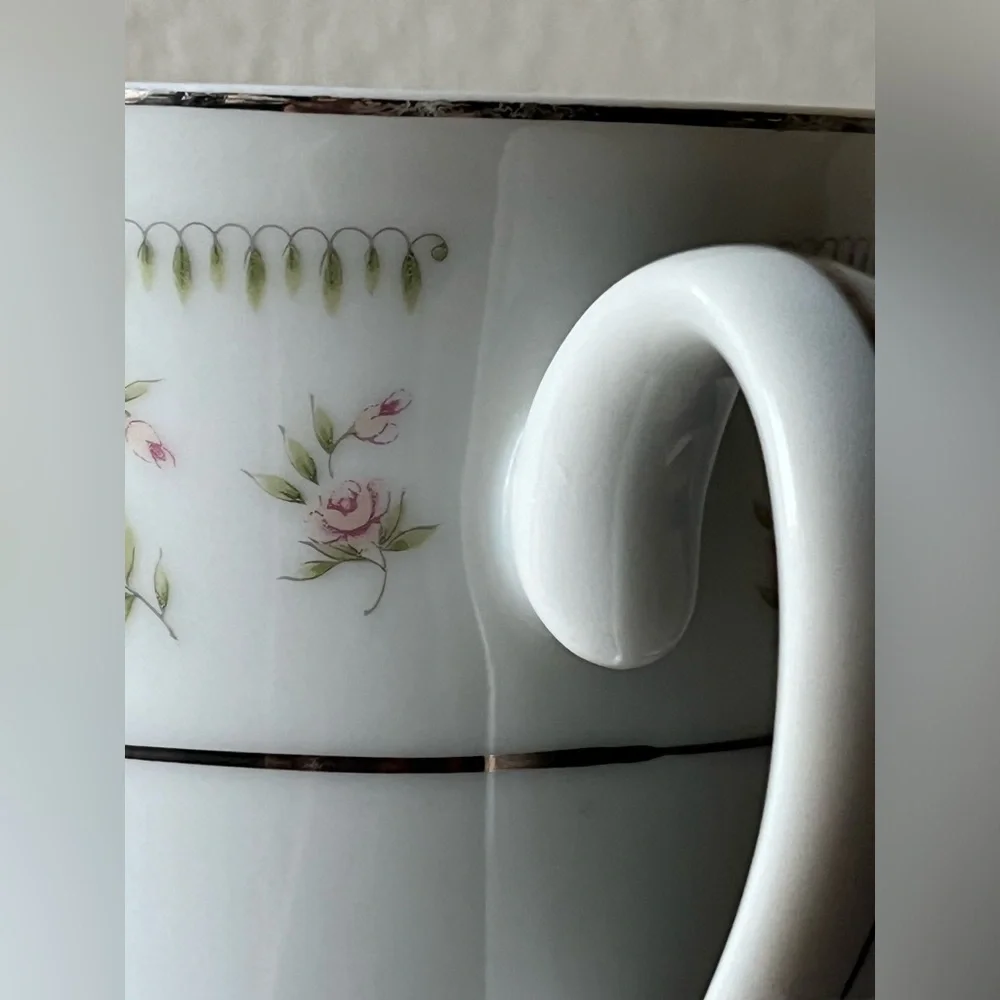 ABINGDON 💐Fine Porcelain China Footed Coffee Cup